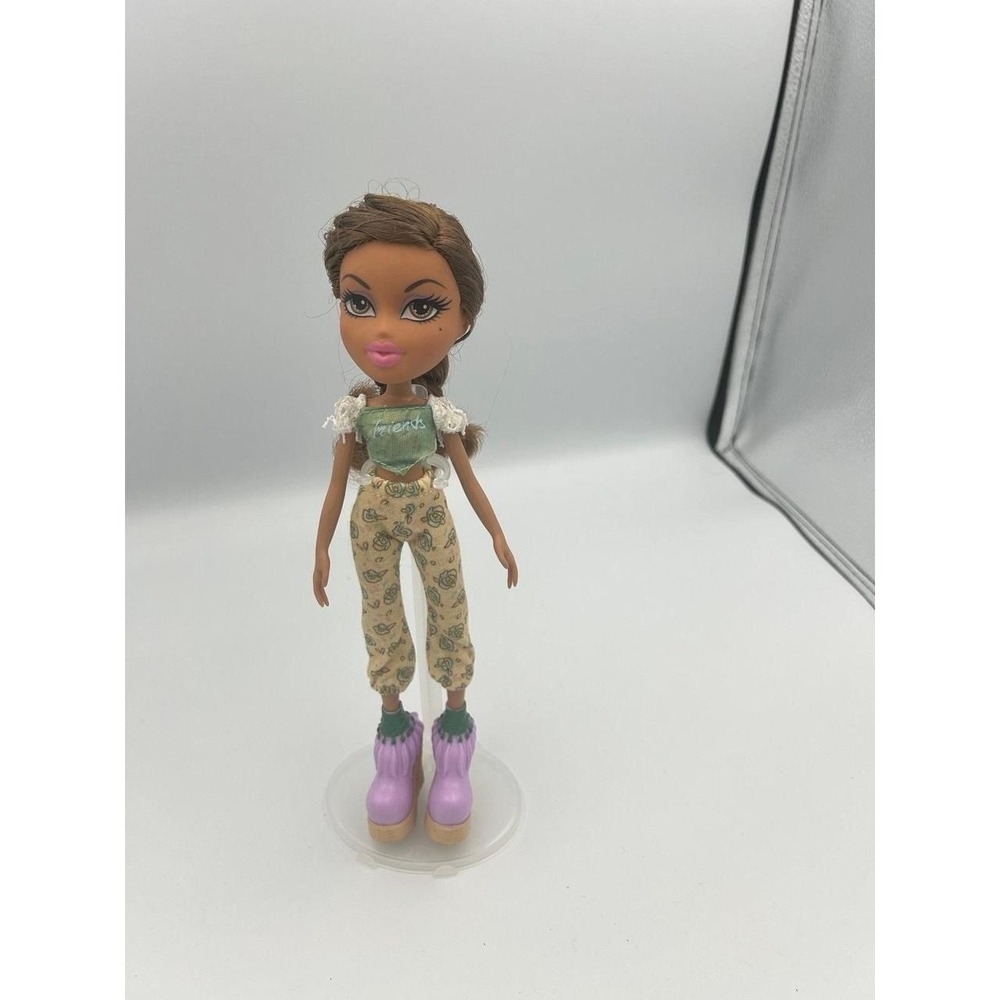 Bratz BFFL best friends for life Yasmin fashion doll